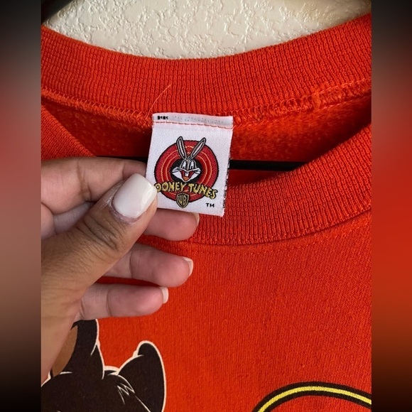 Vintage warner bros looney tunes halloween 🎃 sweater - Picture 2 of 3